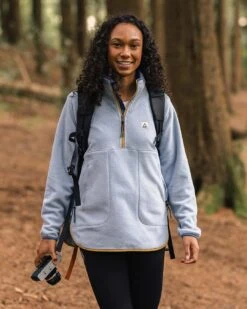 Folksy Recycled Polar Fleece - Blue Fog -Passenger Clothing Store dwpfHX5Rg8EnOSbScTJWAZBugTt5Ki0wrVbVPiixpSY