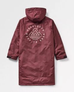 Escapism Recycled Sherpa Lined Changing Robe - Windsor Wine -Passenger Clothing Store e1qnGSIvnVM0qhpnX46VgWPfGWyexzOmz3Jd0ZgBb4Y