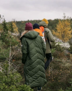 Tasman Recycled 2.0 Long Insulated Jacket - Fir Tree -Passenger Clothing Store e2ZXsCbphIHjw7Fq3pO1r07XGFFcdQ3zo5HhbEHXBHc