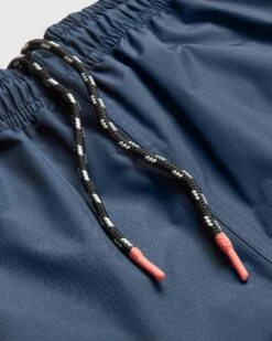 Droplet Recycled Waterproof Trouser - Deep Navy -Passenger Clothing Store e7ebSRpHf6WVQmln8IDYrkxrG XWAbs CowLvNXkfEI