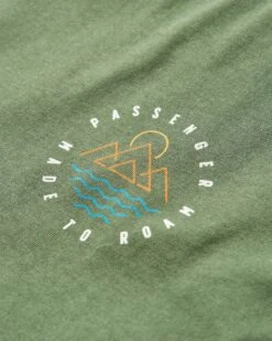 Escapism Recycled Cotton T-Shirt - Fir Tree -Passenger Clothing Store fX3OlgaFScJEr9QFOfhrENcml1LWaN6Sz7q4PMNgU5c