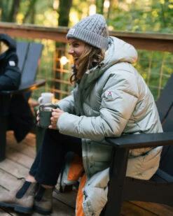 Tasman Recycled 2.0 Long Insulated Jacket - Pistachio -Passenger Clothing Store jQ Jdi8wnKZyLsfPsGzfYCJH9jqMbXm4P3pMQsQSFiw