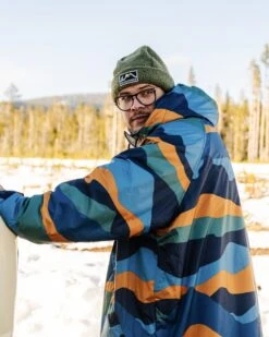 Waves Recycled Sherpa Lined Changing Robe - Scenic Navy -Passenger Clothing Store jfUsWk9LcdF2np8vvroJDn1QQzbgyNqrapdYqxoRkzc