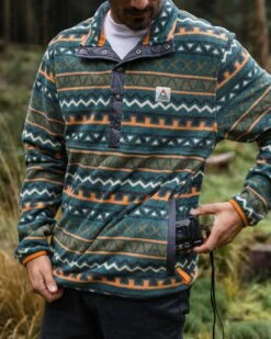 Adrift Recycled Polar Fleece - Retro Geo Mediterranean -Passenger Clothing Store kDNj WS4nmwNdF6DyASWzkHmb TYfwhFQQZ FN3V40M