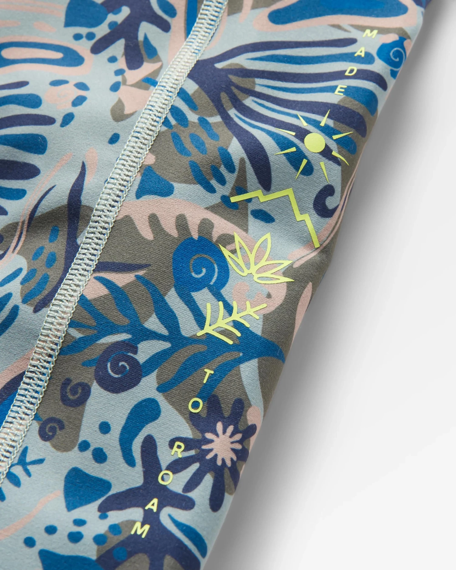 Mantra Recycled Leggings - Abstract Seaweed Pistachio 4 Mantra Recycled Leggings - Abstract Seaweed Pistachio - Image 2