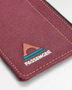 Recycled Card Holder - Burgundy -Passenger Clothing Store mr6hEedq7dxPNzBvNxWfyHsnWZs5Ei 7U7OGtbZzT5g