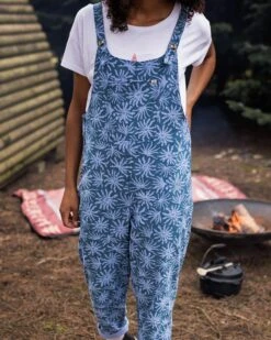 Meadows Organic Cotton Cord Dungarees - Seaweed Blue Steel -Passenger Clothing Store n1HyMRwPCMKAacBLi 0AS3vwloWnHe6KLD93E3Nq7Ik