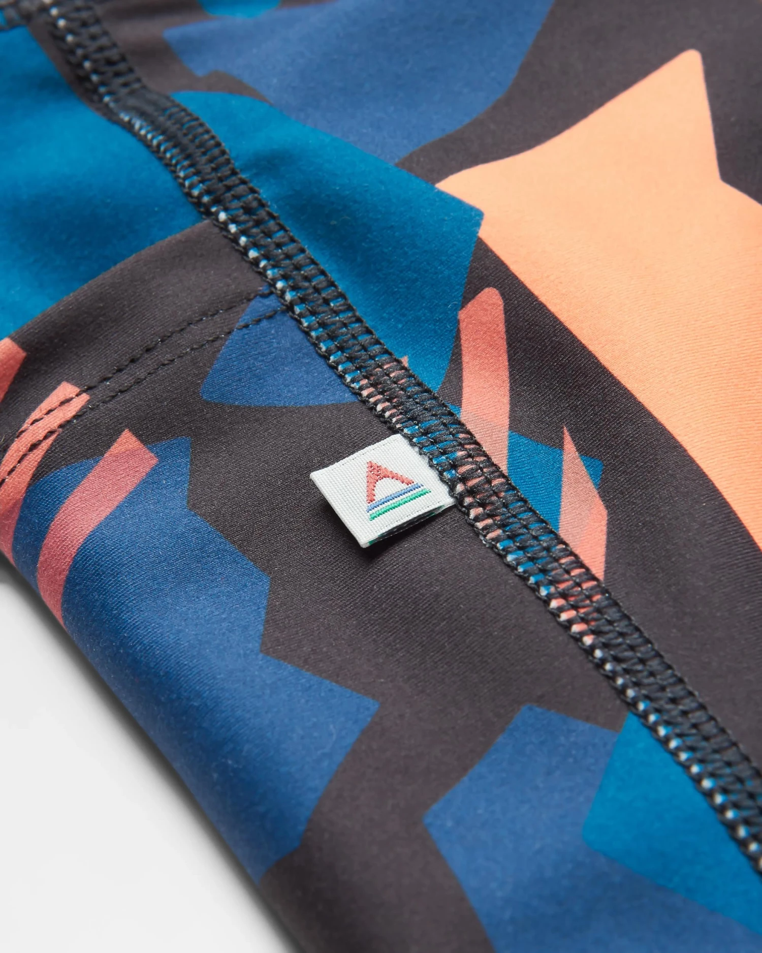 Fresh Air 2.0 Recycled Leggings - Apricot Camo 9 Fresh Air 2.0 Recycled Leggings - Apricot Camo - Image 7