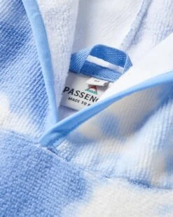Tulum Recycled Towel Poncho - Tie Dye Cornflower -Passenger Clothing Store sxiJZvPMUC3qehnkAdod9tmN3riBRQs3Oe7kgJchEK4
