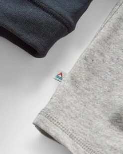 Purpose Organic Cotton Raglan LS T-Shirt - Black -Passenger Clothing Store tQjrouMpVebDNa0SwEtVuU0mjCuRL9tvdnBq9xy zSs