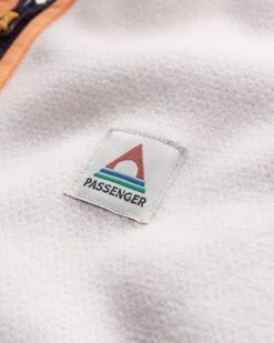 Highland Recycled Polartec® Fleece - Corsair/ Vintage White -Passenger Clothing Store tjZIfF aJfszQoNkf5PrLjOG LLecG1SRiEyTrfgf U