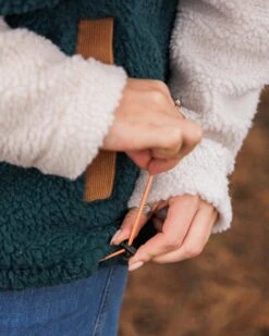 Create Recycled Deep-Pile Sherpa Fleece - Mediterranean -Passenger Clothing Store tkr5SbETnnS3iNEA7FKTEUZyZ81dME4lk1whVT7Ppl4