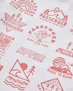 Icon Recycled Cotton T-Shirt - White -Passenger Clothing Store v2ph2bluZM e5b6CywD2Aiau d7jscR9xMaDO3QAE9c