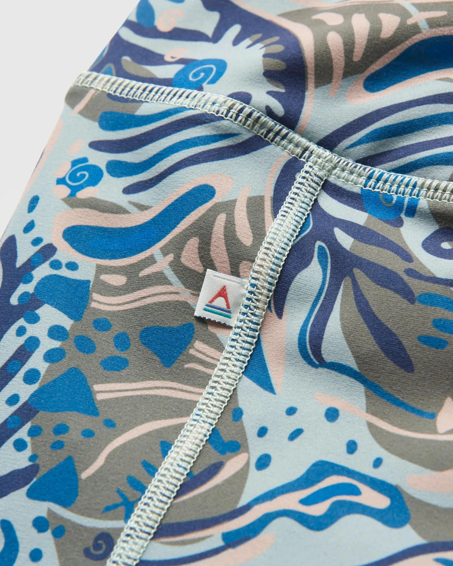 Mantra Recycled Leggings - Abstract Seaweed Pistachio 6 Mantra Recycled Leggings - Abstract Seaweed Pistachio - Image 4